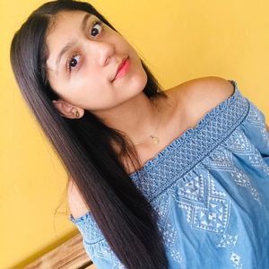 Meet your Posher, Kenia